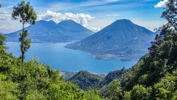 Guatemala Espectacular: Cultura, Historia y Paisajes Impresionantes