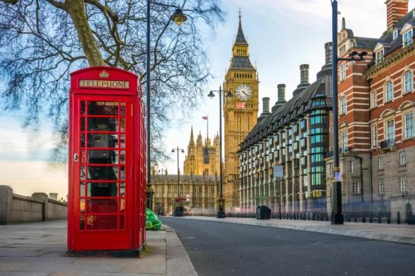 Descubre la Magia de Dos Capitales: París & Londres 6 Noches / 7 Días