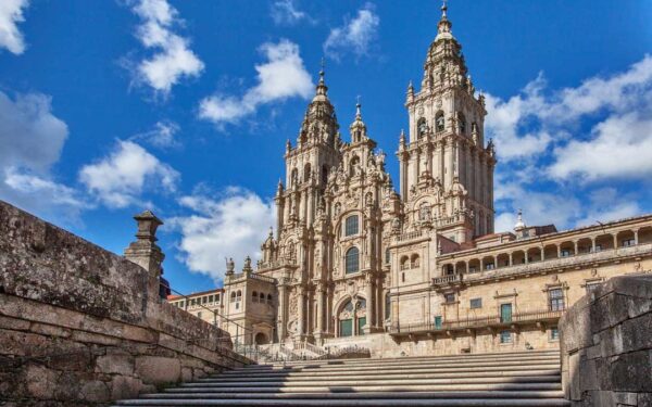 Lo Mejor de Portugal y Santiago de Compostela: Una Aventura Inolvidable