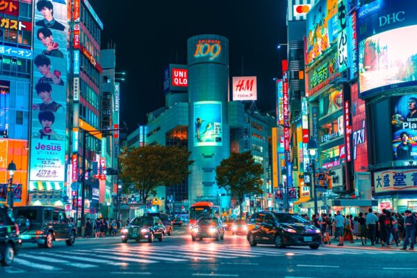 Explora Japón Milenario: Osaka y Tokyo en 8 días